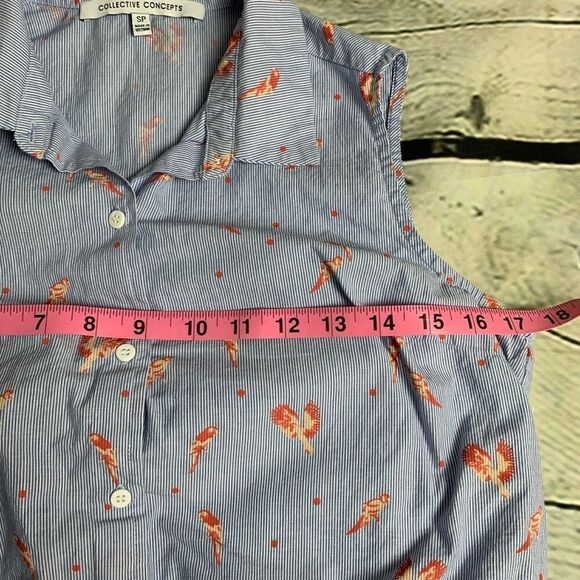 🔮 COLLECTIVE CONCEPTS Button Tie Top - Picture 5 of 5